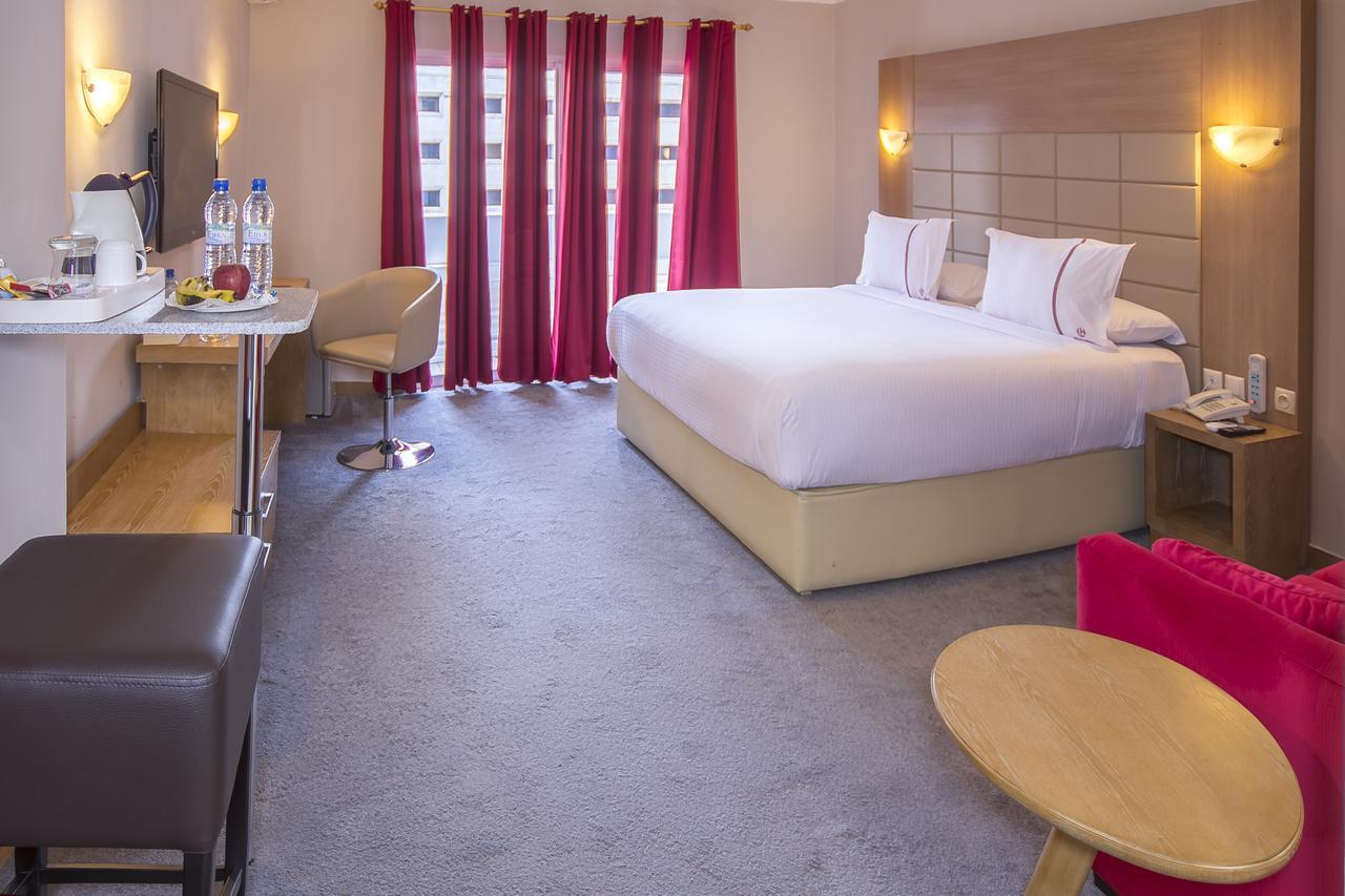 Leon Hotel Kinshasa Luaran gambar